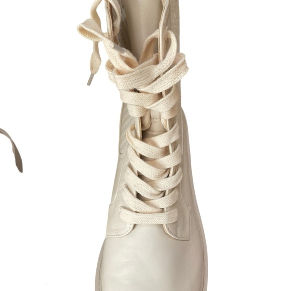 Crown & Ivy Alexis Cream Lace-Up Combat Boots Size 9 - Picture 11 of 13